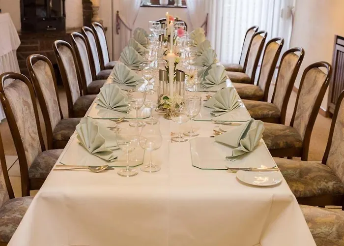 招待所 蒂尔曼酒店 Mittenaar